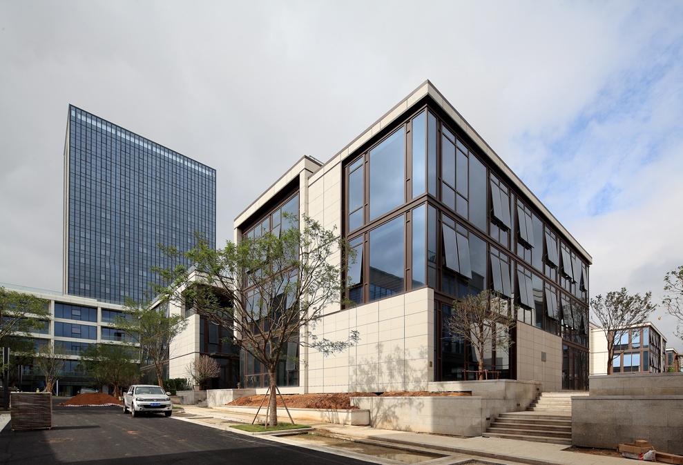 Tian’an Qingdao Officepark Street Perspective